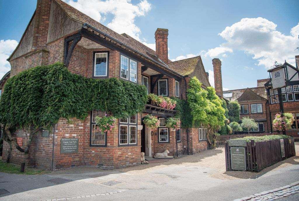 The Montagu Arms Hotel Бюли Екстериор снимка