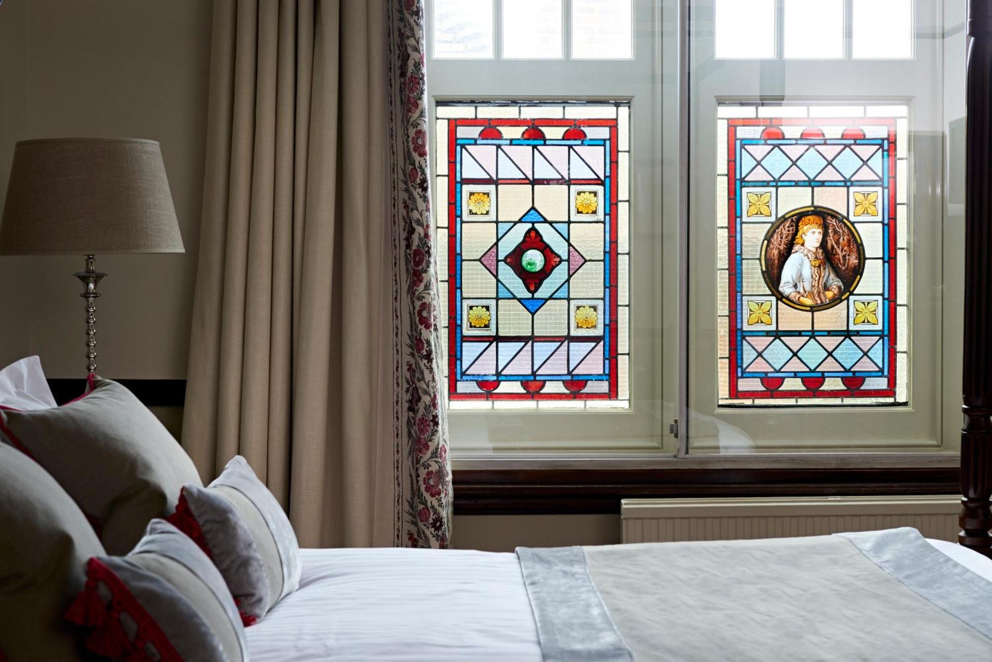 The Montagu Arms Hotel Бюли Екстериор снимка
