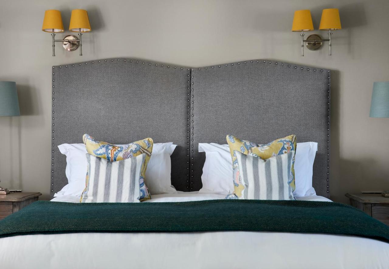 The Montagu Arms Hotel Бюли Екстериор снимка